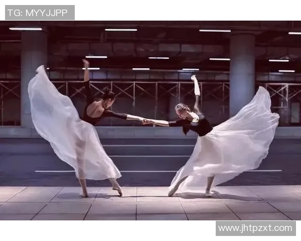 乒乓球场上的坚持与梦想：杨娜的深度人生对话探索