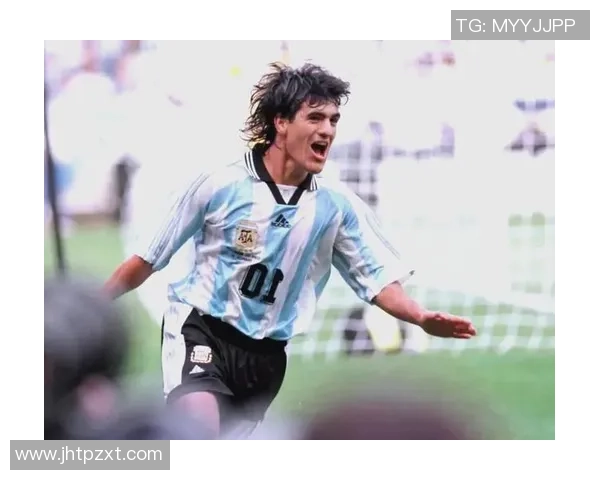 探寻历史上身材高大的足球明星及其辉煌成就与传奇故事