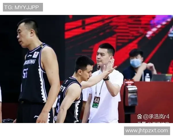 杭州篮球队的团队协作精神与战术配合探讨