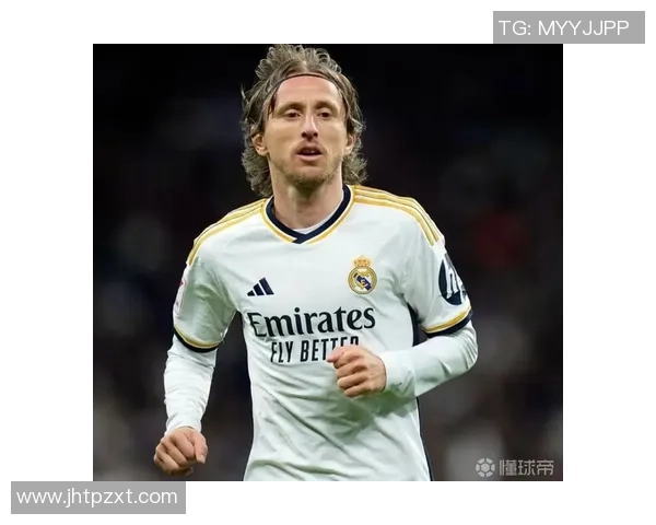 足球明星如何用心照顾粉丝情感与需求的真实故事与感人瞬间